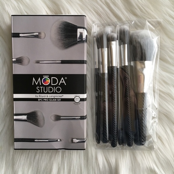 Moda studio 8 pc makeup brushes - Picture 2 of 4